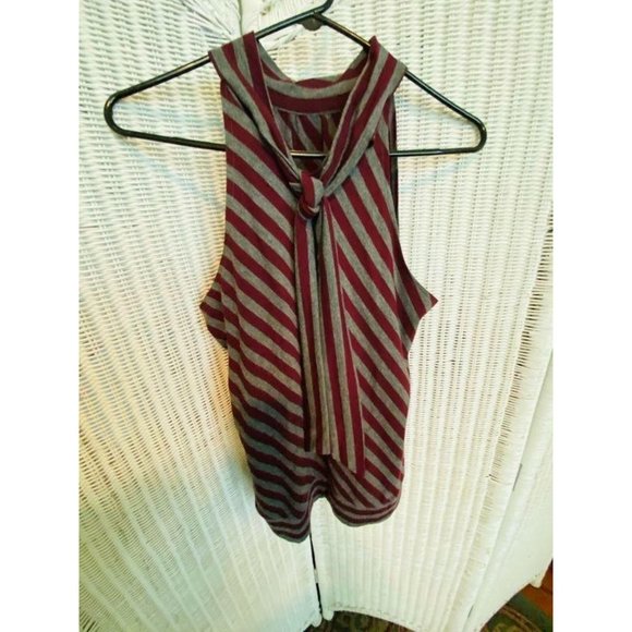 Michael Kors Sleevless Halter With Tie Back - Picture 6 of 6